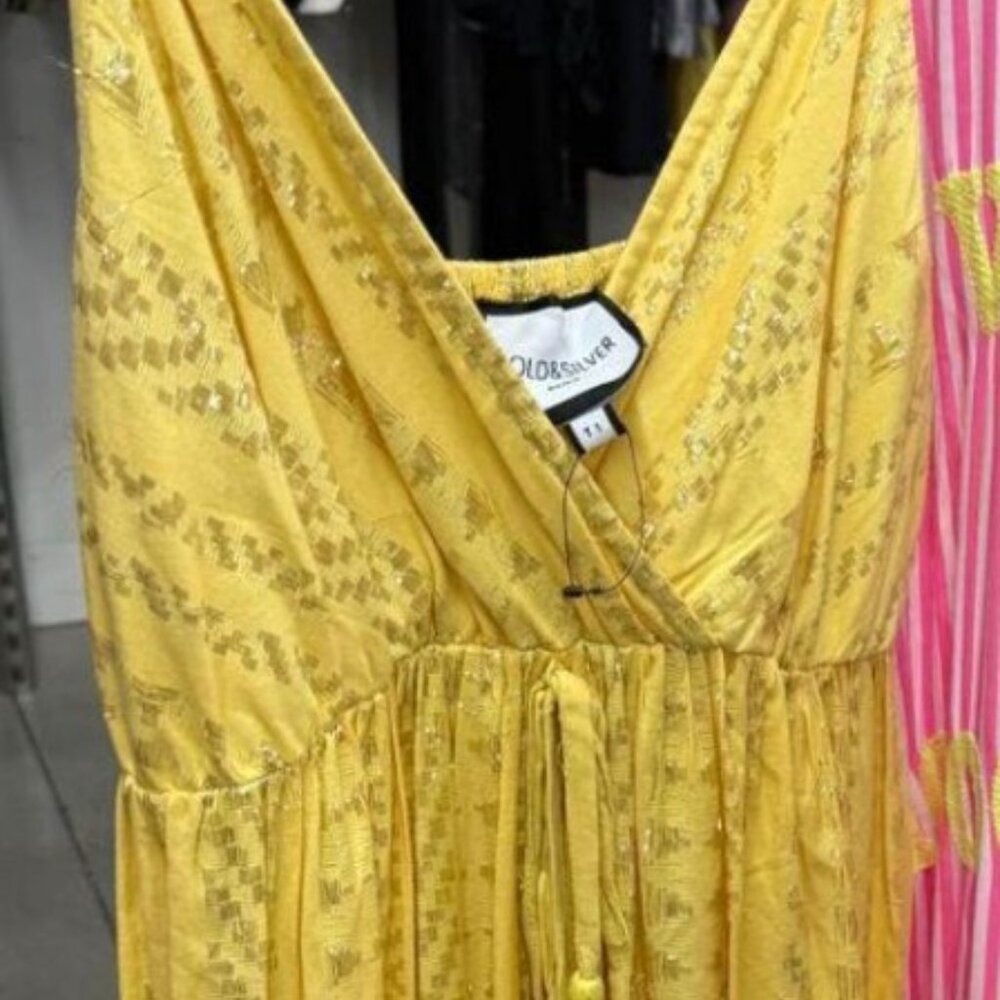 Gold Metallica Shimmer Lines with Yellow Lines